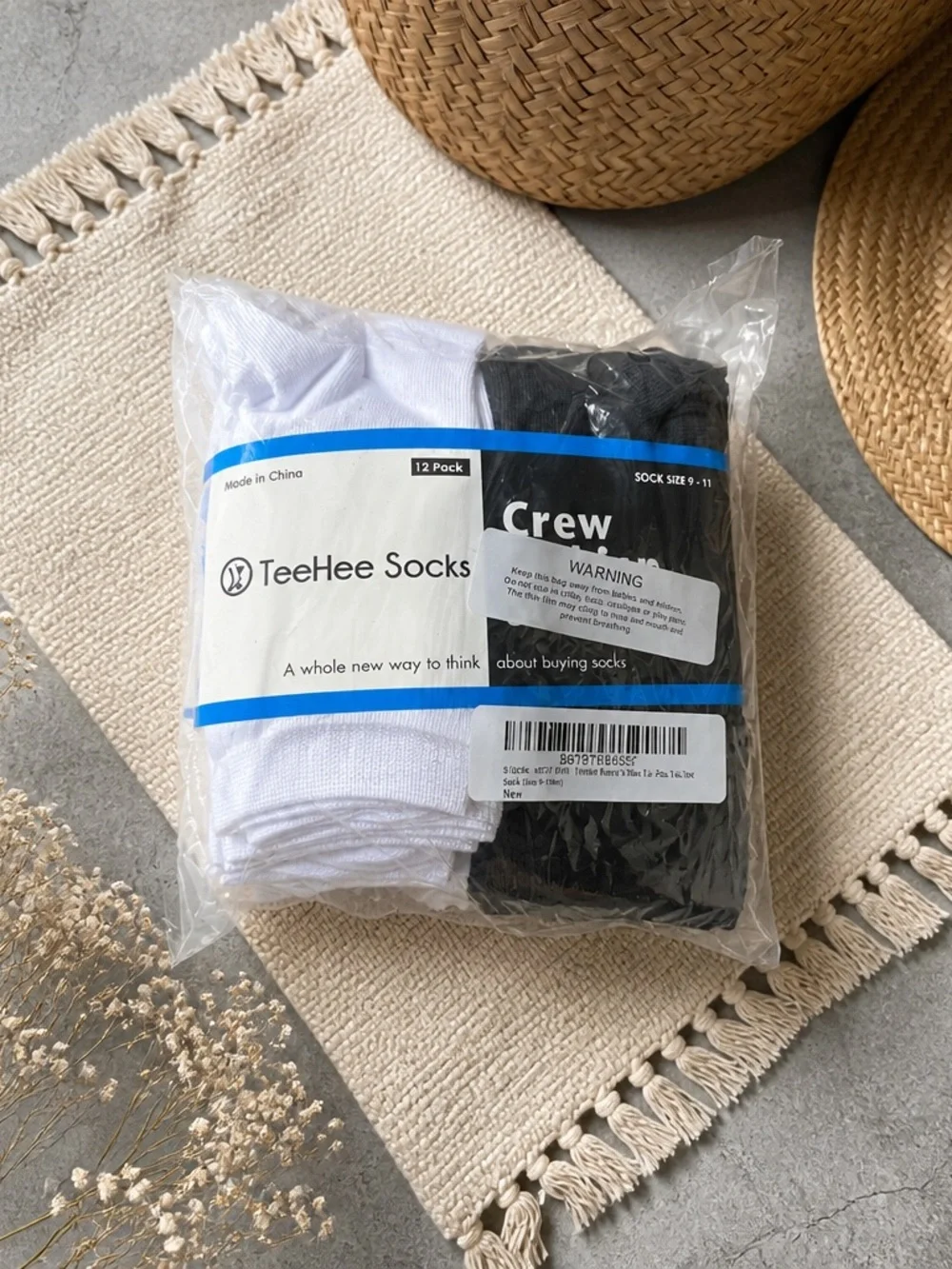 NWT TeeHee Women’s 12 Pack Black White Crew Socks - Size 9-11